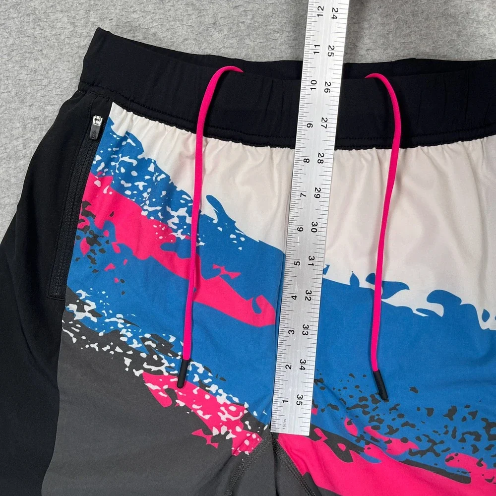 Chubbies Shorts Mens Small Multicolor Abstract 5.5 Inseam Performance Athletic